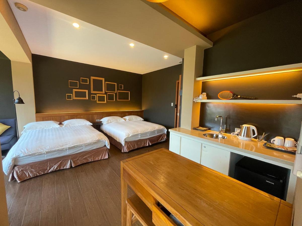 Golden101 Bed And Breakfast Цзюфень Екстер'єр фото